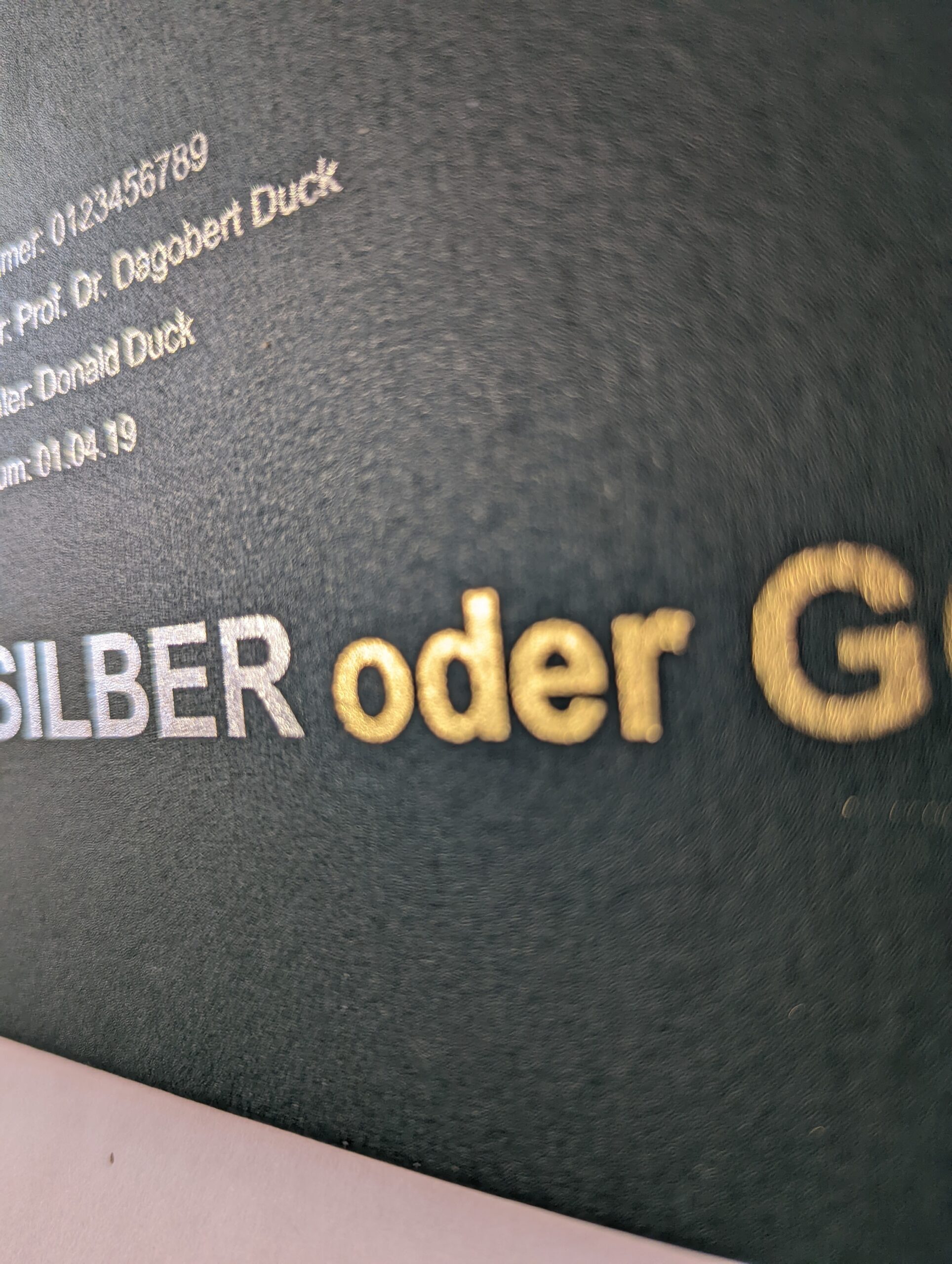 Diplom- / Masterarbeit Hardcover - Hochwertige Präsentation und Schutz für deine Abschlussarbeit – Bild 3
