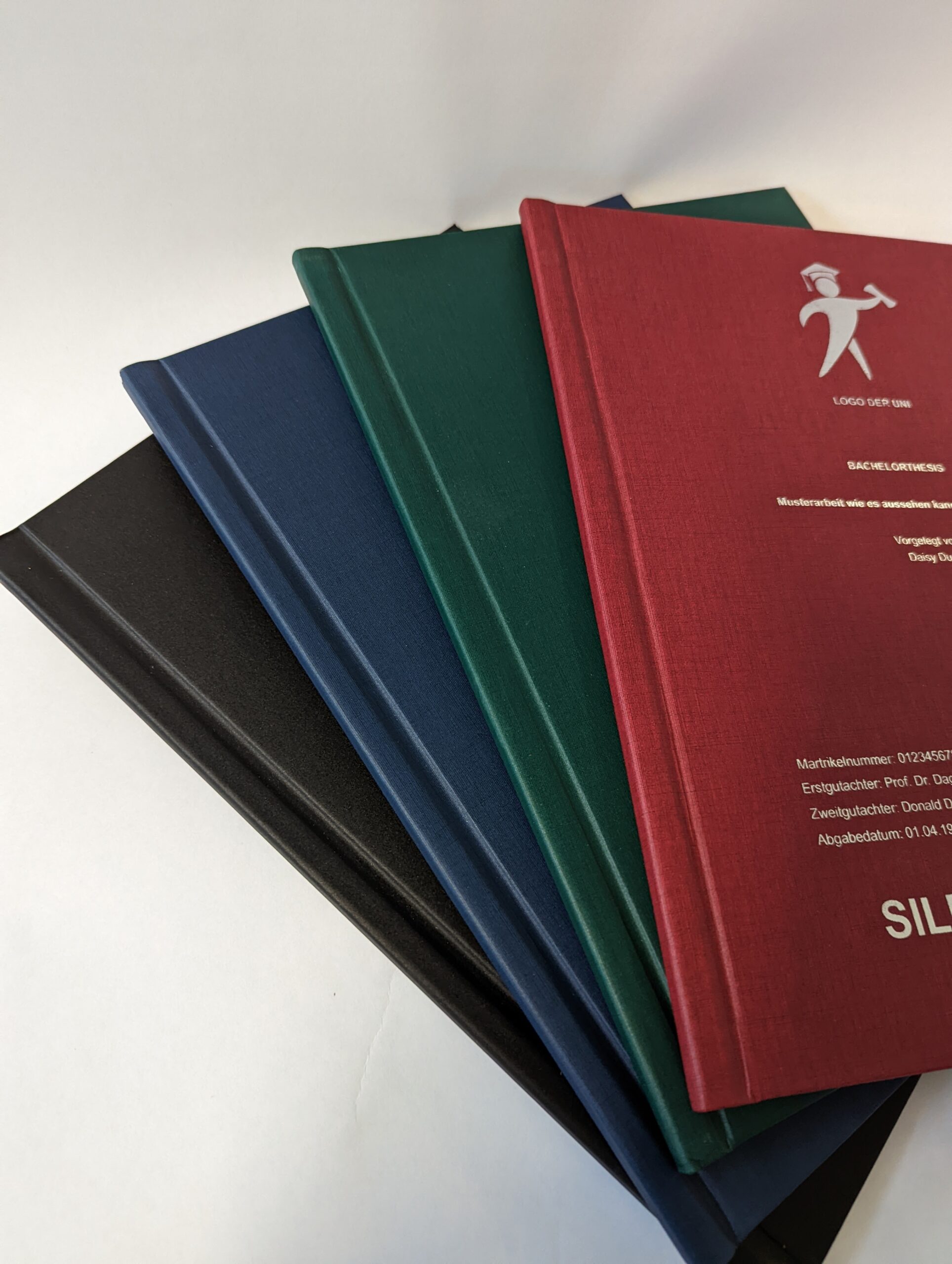 Diplom- / Masterarbeit Hardcover - Hochwertige Präsentation und Schutz für deine Abschlussarbeit